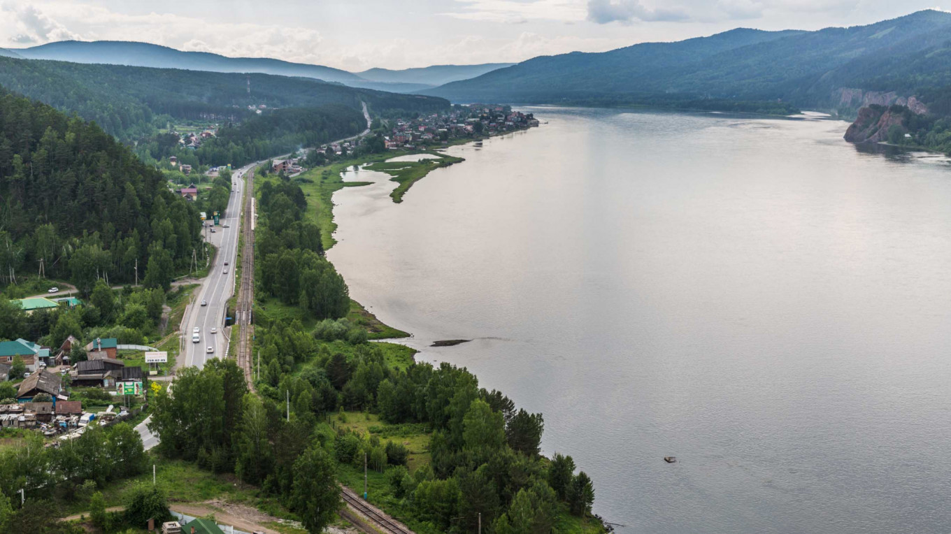 
					The Yenisei River					 					Wikicommons				