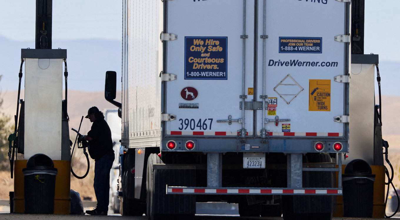 
					A driver fills up his truck with diesel at a truck stop in Dunnigan, California.					 					REUTERS / Fred Greaves				