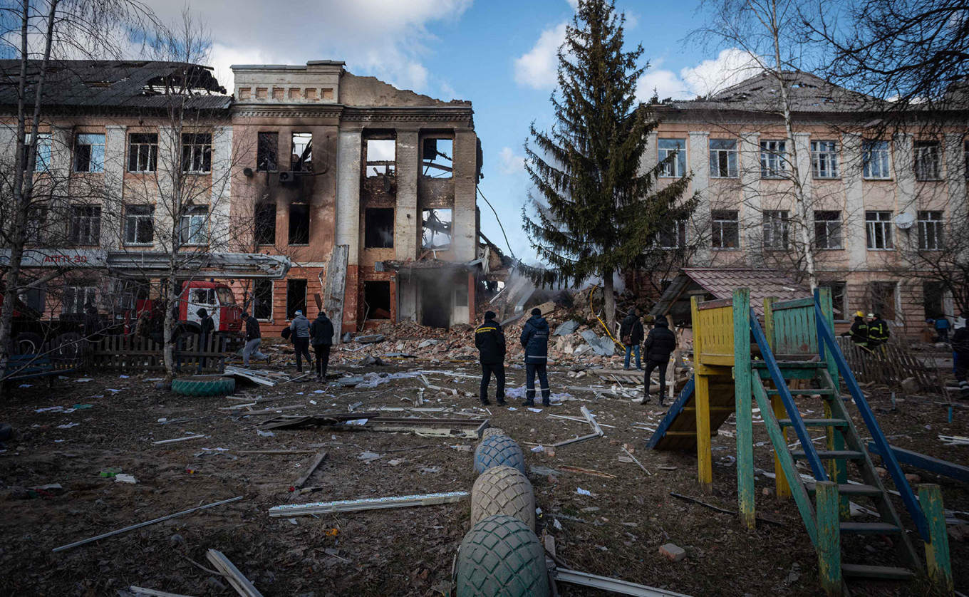 Ukraine&s Cities Destroyed by Russian Airstrikes With No End in Site