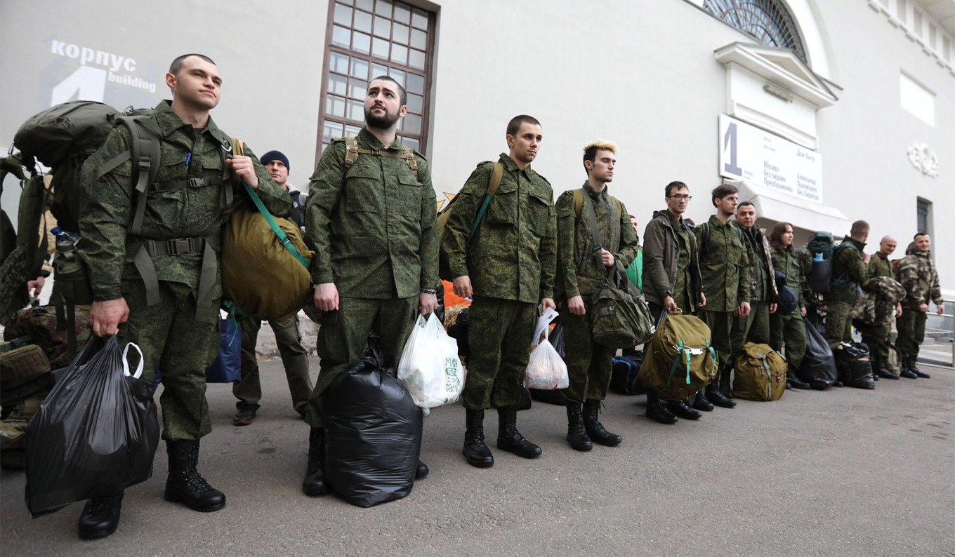 
					Mobilized at the assembly point.					 					Kirill Zykov / Moskva News Agency				