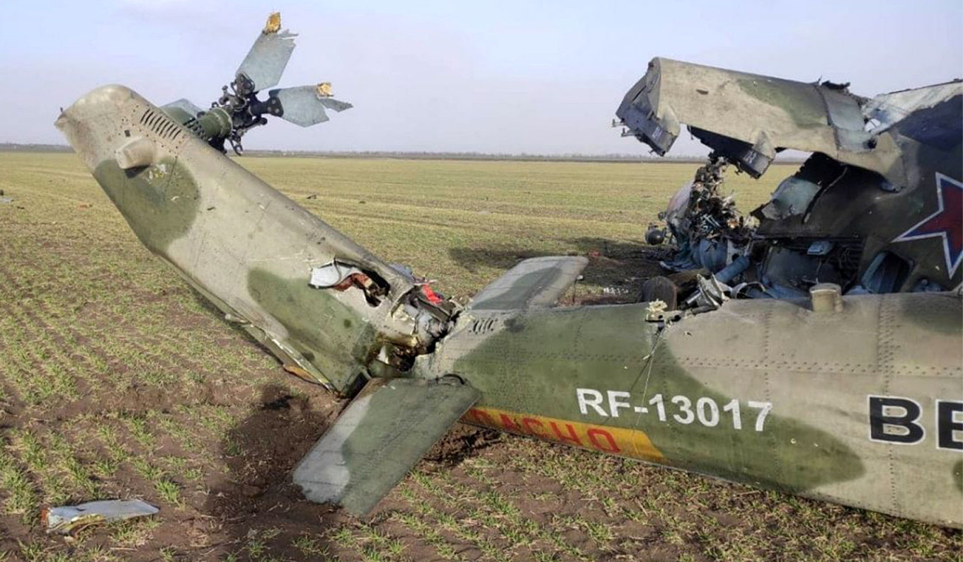 
					Russian helicopter Mi-35 shot down by Ukrainian forces.					 					armyinform.com.ua (CC BY 4.0)				