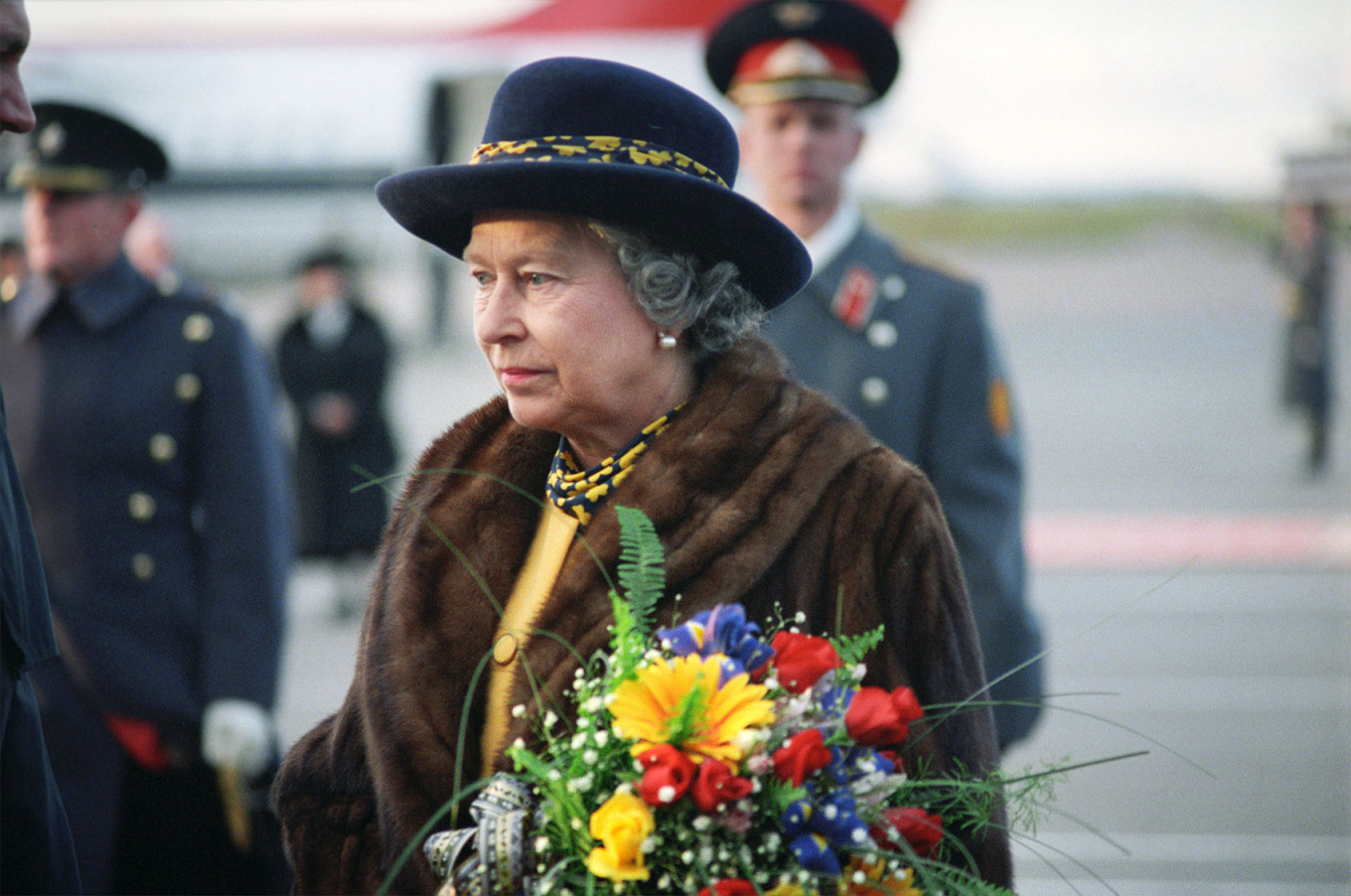 queen's visit to russia