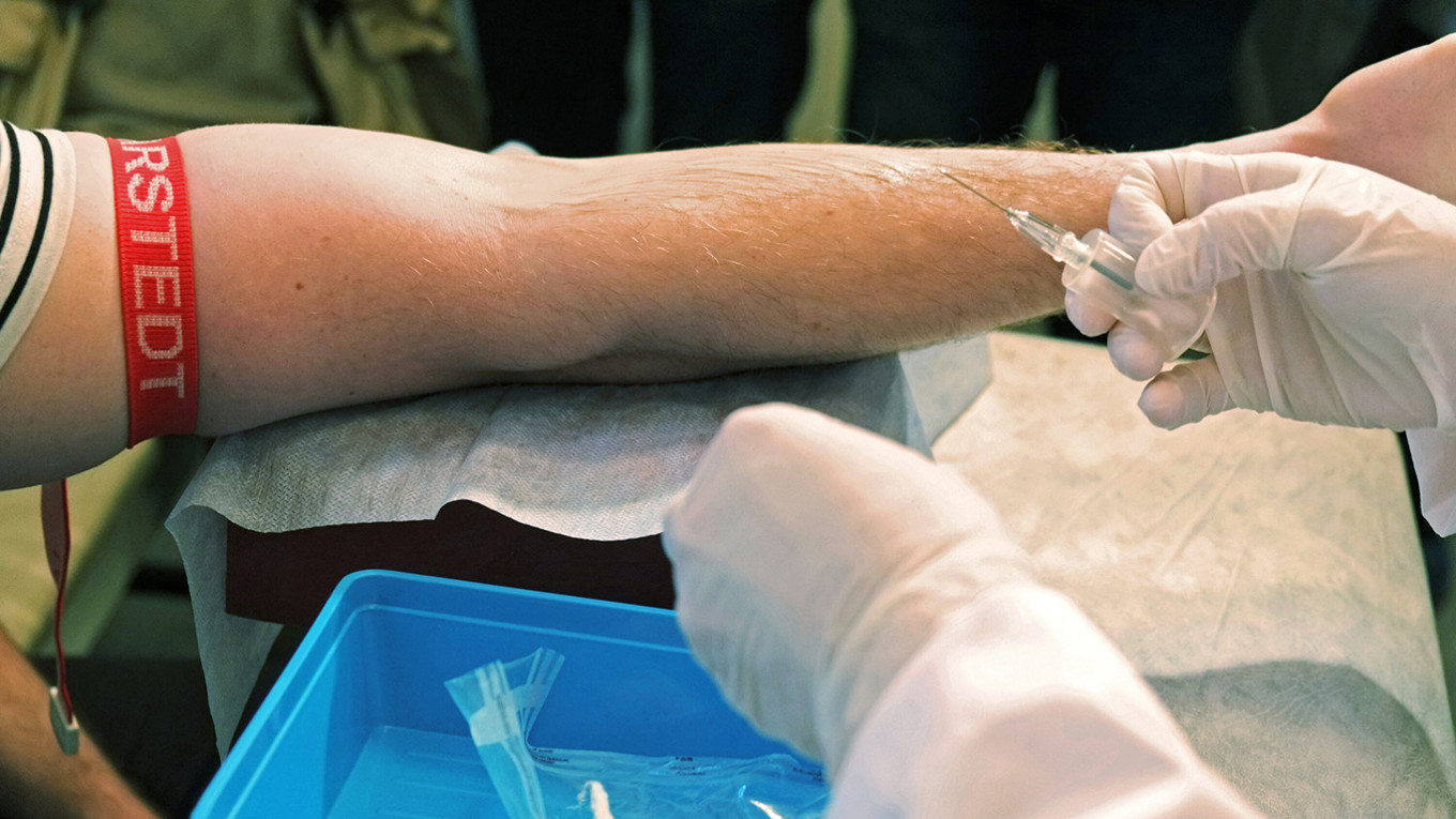 
					HIV Testing at a Clinic in Moscow.					 					Moskva News Agency				