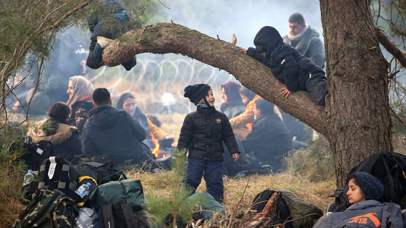 Poland and Belarus Square Off Over Migrants - The Moscow Times