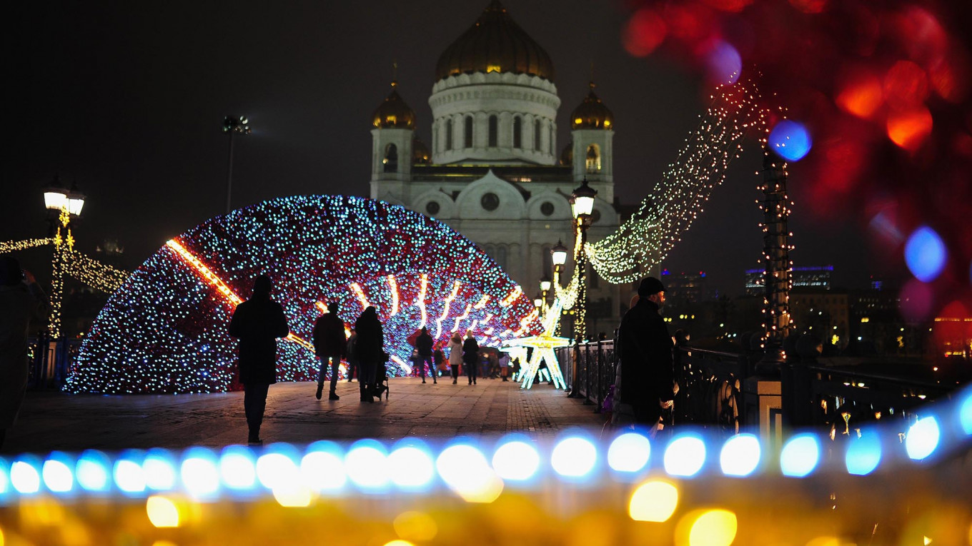 Moscow Is Ready to Celebrate the New Year The Moscow Times