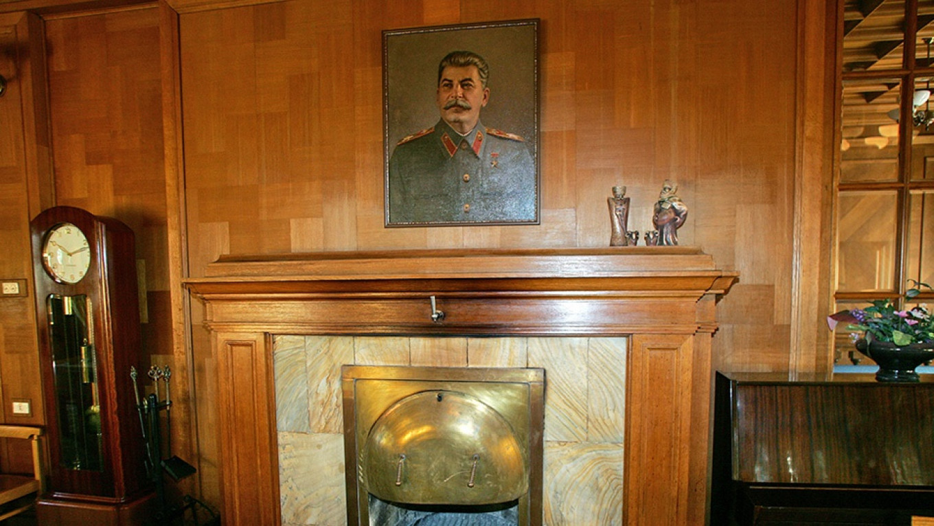 grand tour stalin house