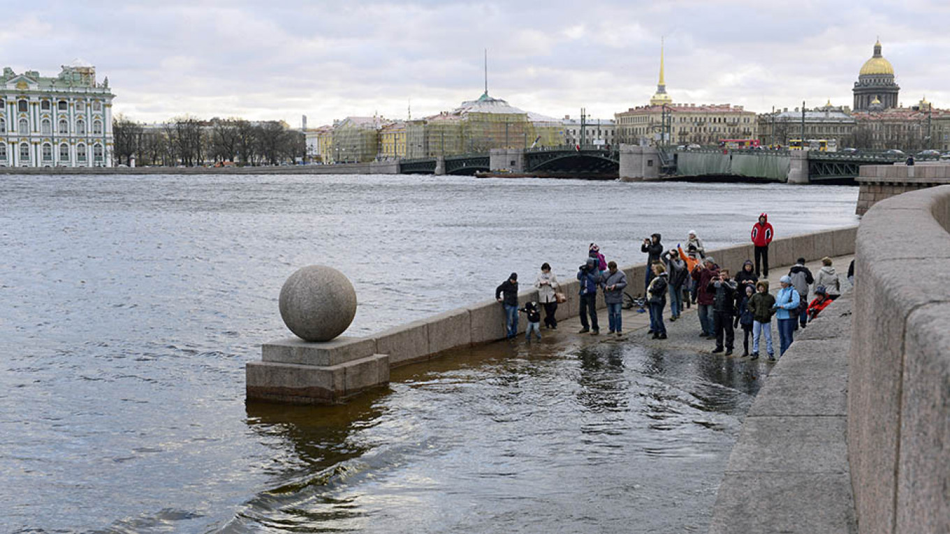 St. Petersburg’s Dam Is Holding Back the Floods, for Now - The Moscow Times