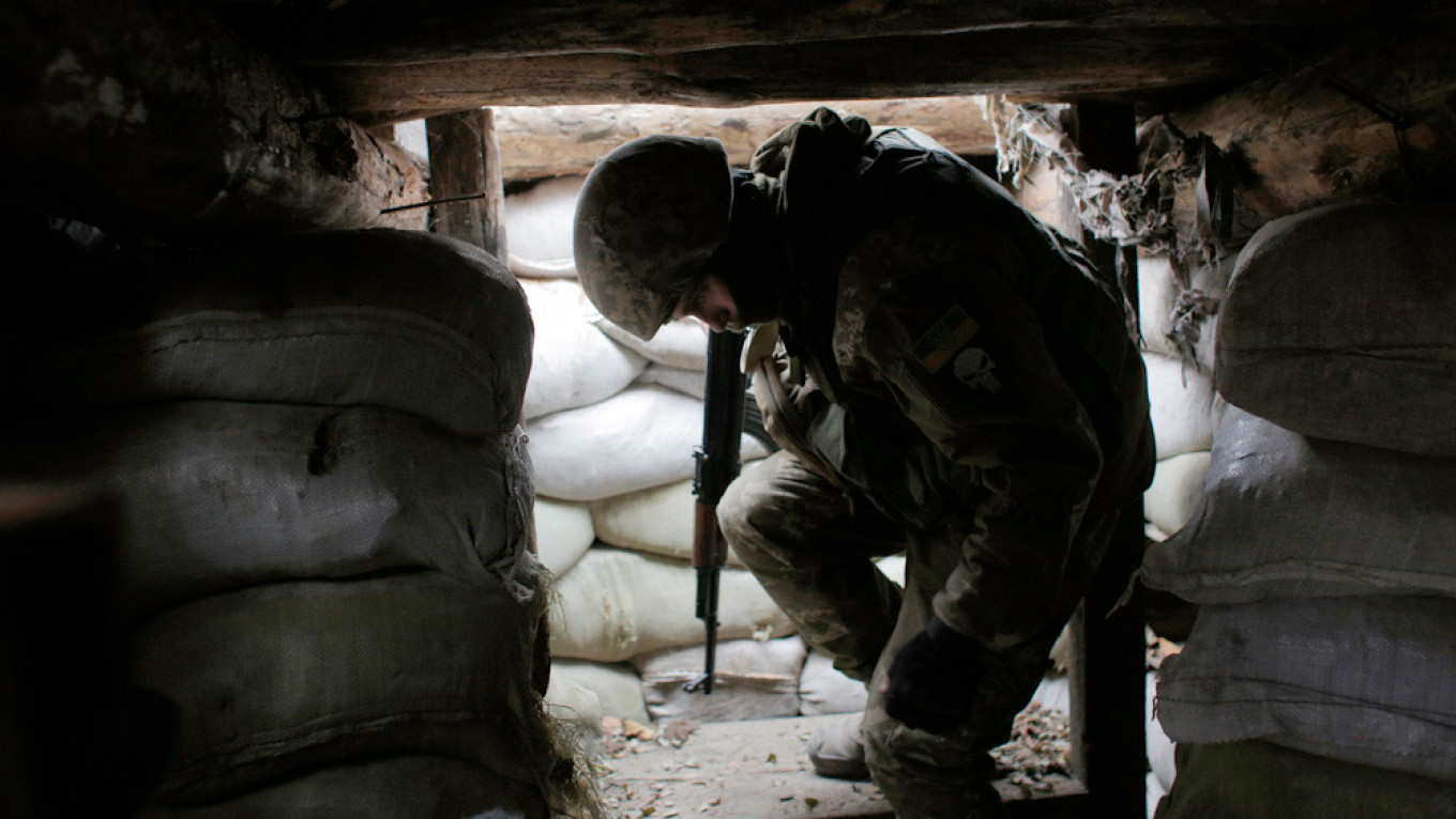 2 Ukrainian Soldiers Killed in Clashes with Separatists The Moscow Times