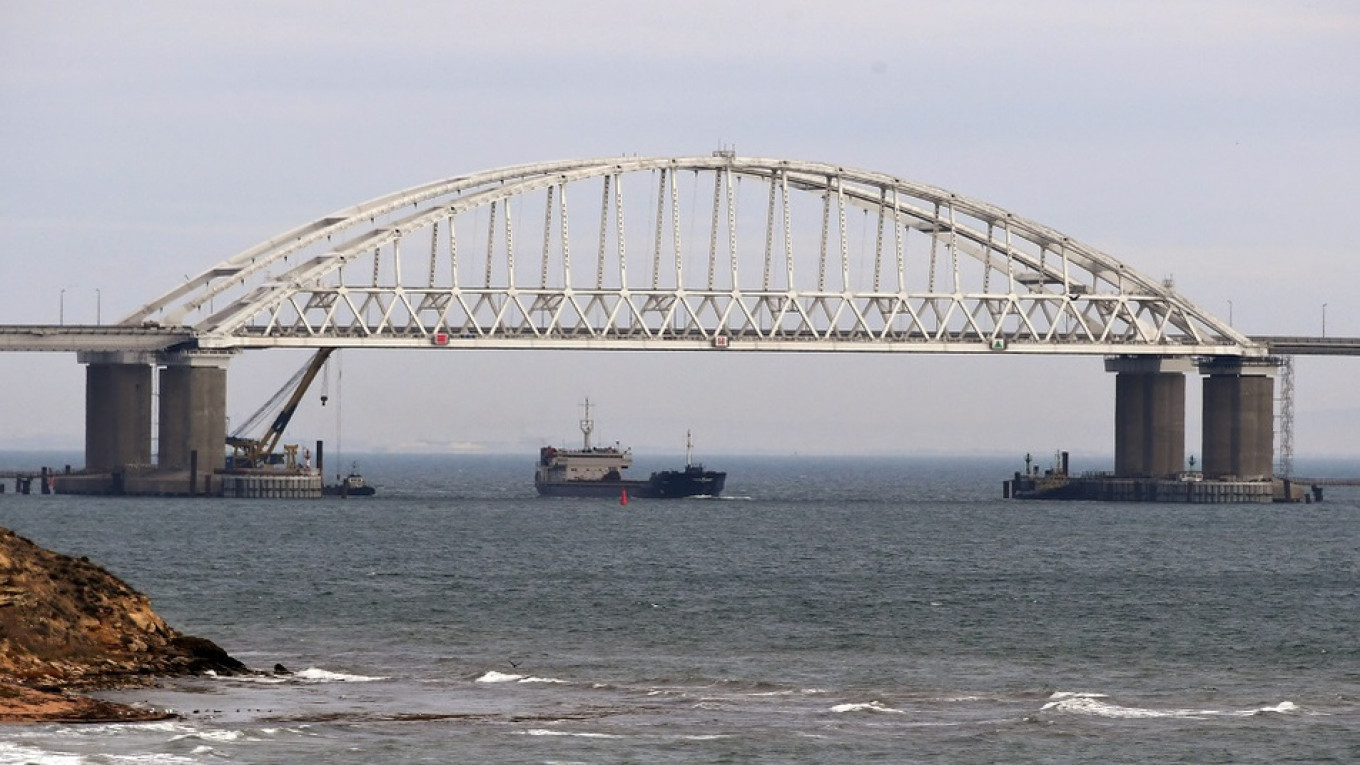 Ukraine Seizes Russian Tanker Over Kerch Incident, Moscow Warns Of ...