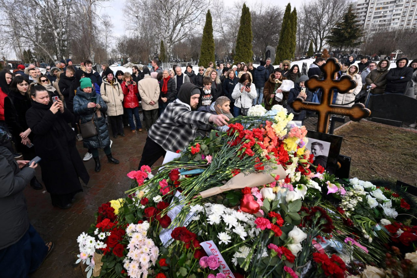 
					The grave of late opposition activist Alexei Navalny.					 					Natalia Kolesnikova / AFP				