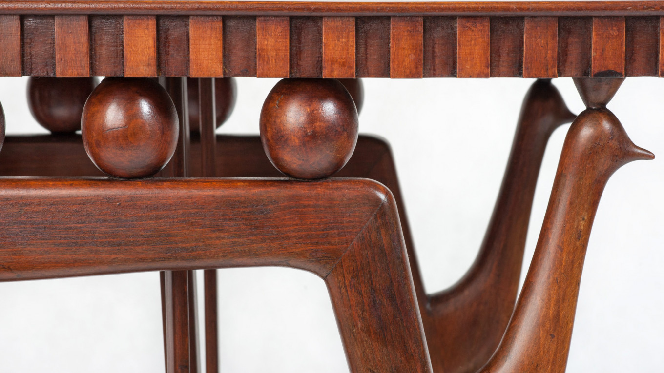 
					Detail of an Art Deco-style walnut serving table designed by Giuseppe Anciani the 1950s.					 					Courtesy of Palisander Gallery				