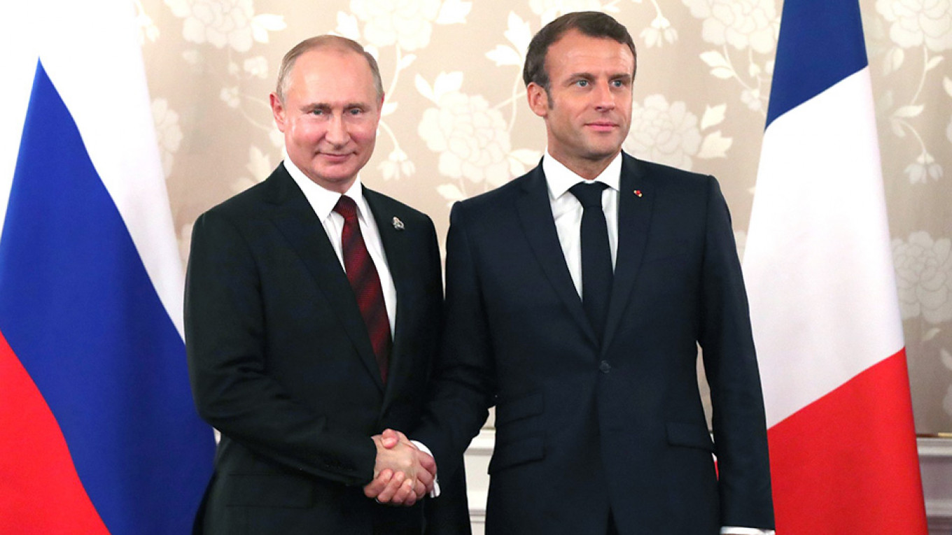 
					French President Emmanuel Macron is taking the lead on peace talks between Russia and Ukraine.					 					Kremlin.ru				