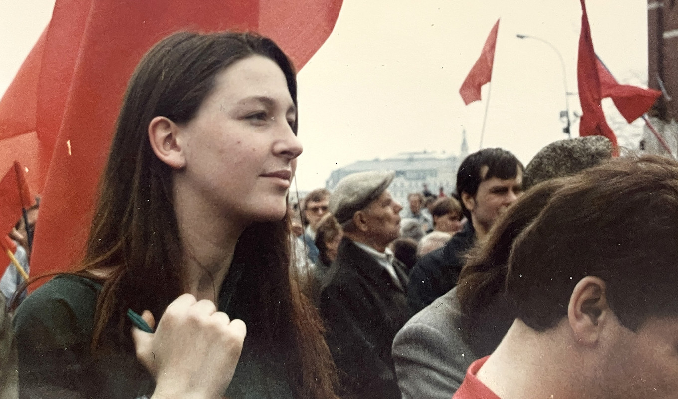 
					Sarah Rainsford at a protest in Red Square in early 1992.					 					Courtesy of Sarah Rainsford				