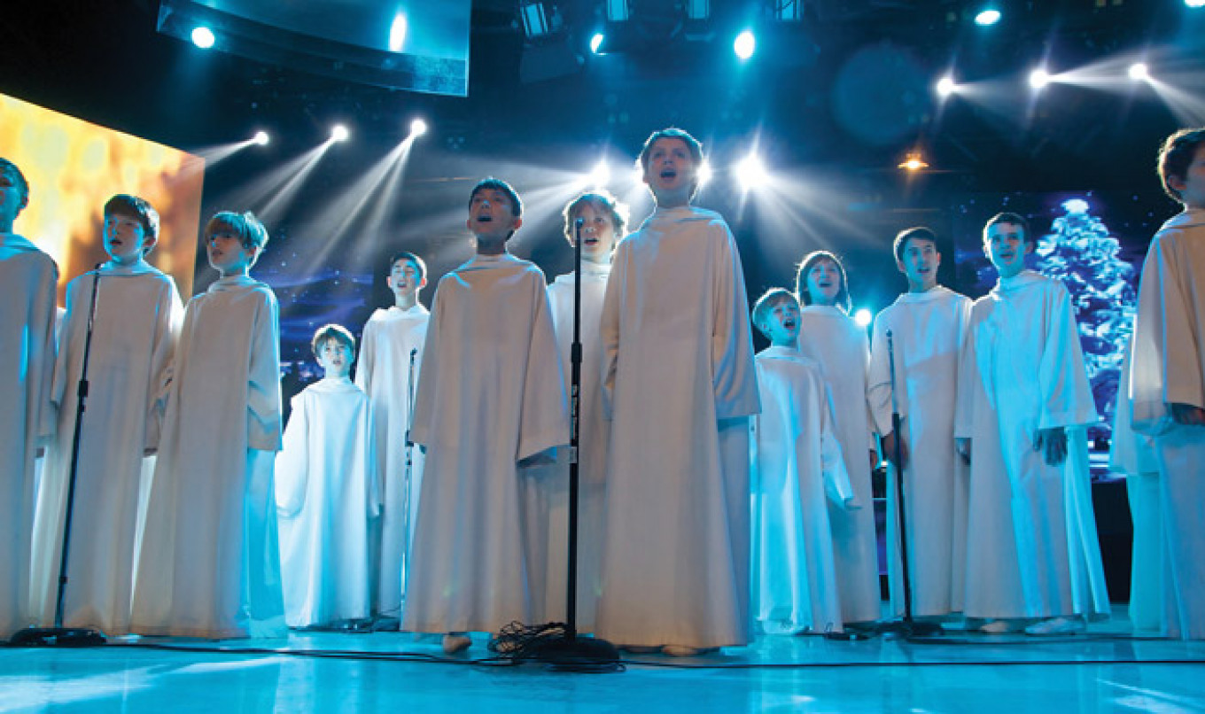 Boys Choir Libera Jets In From London for Show