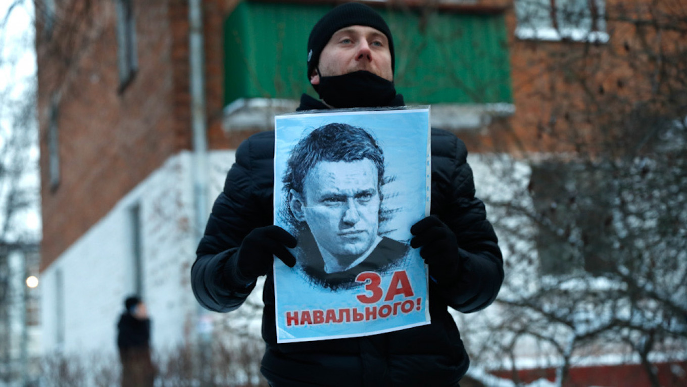 Russia Threatens Arrests, Prosecutions for Promoting ...