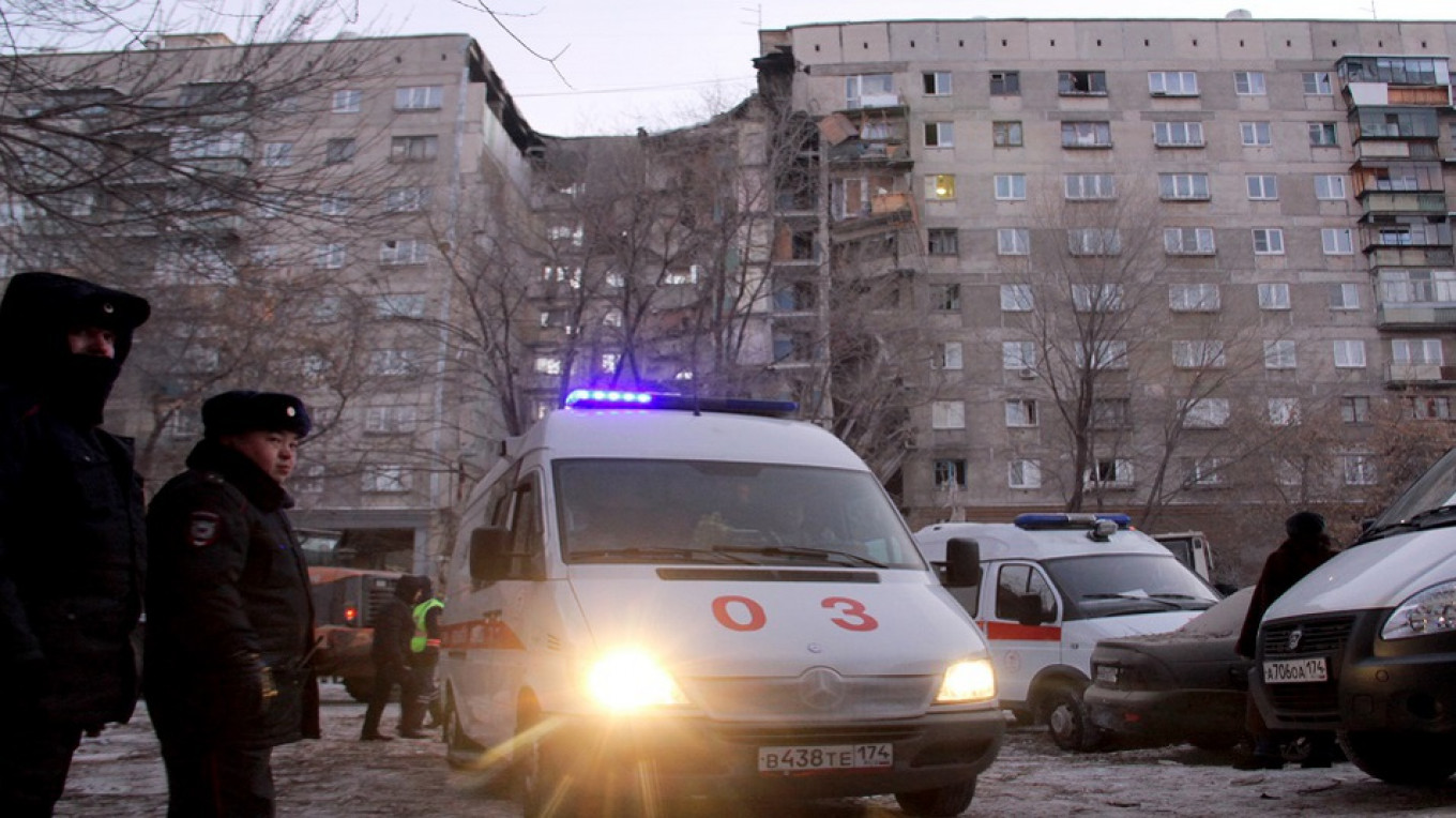 8 Dead, Dozens Trapped Under Rubble After Russian Gas Blast