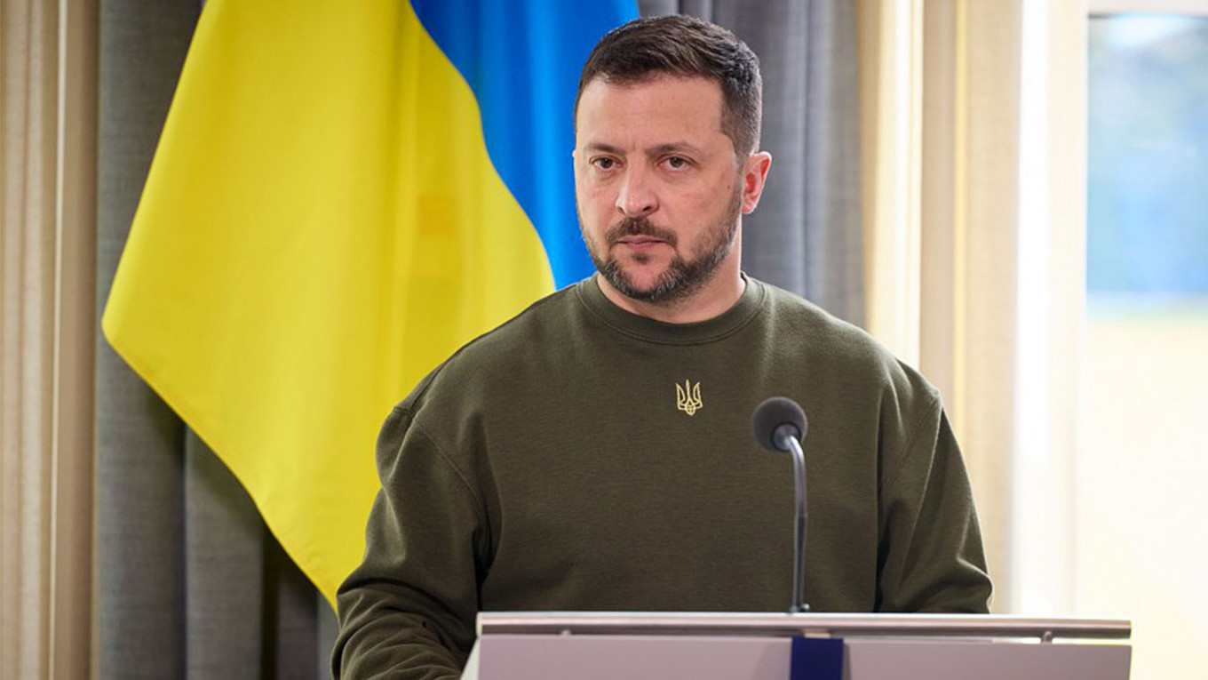 Serangan Drone Kremlin: Serangan Ukraina atau Bendera Palsu?