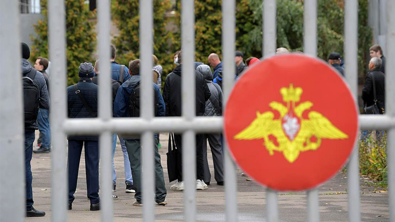 
					A military enlistment office in Russia.					 					Dmitry Lebedev / Kommersant				