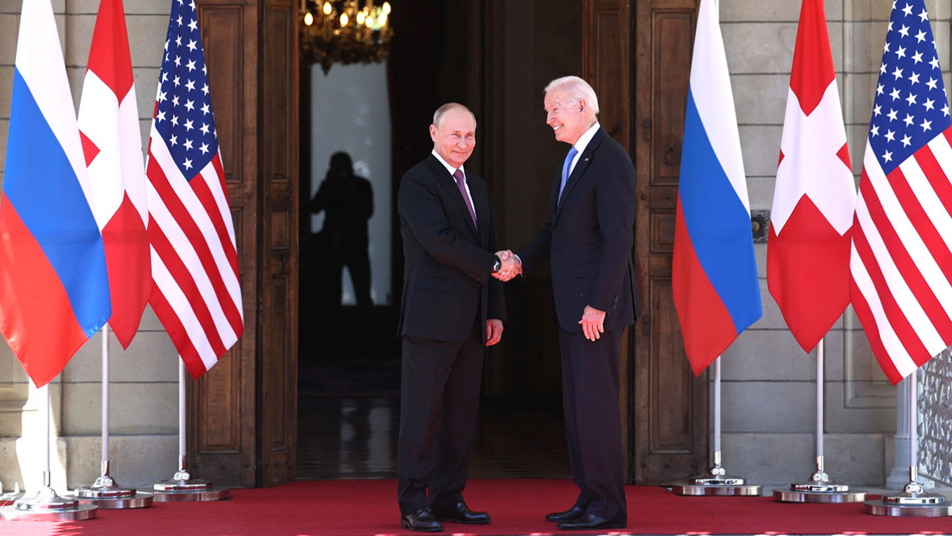 
					Talks between Russian President Vladimir Putin and President of the United States of America Joseph Biden in Geneva.					 					kremlin.ru				