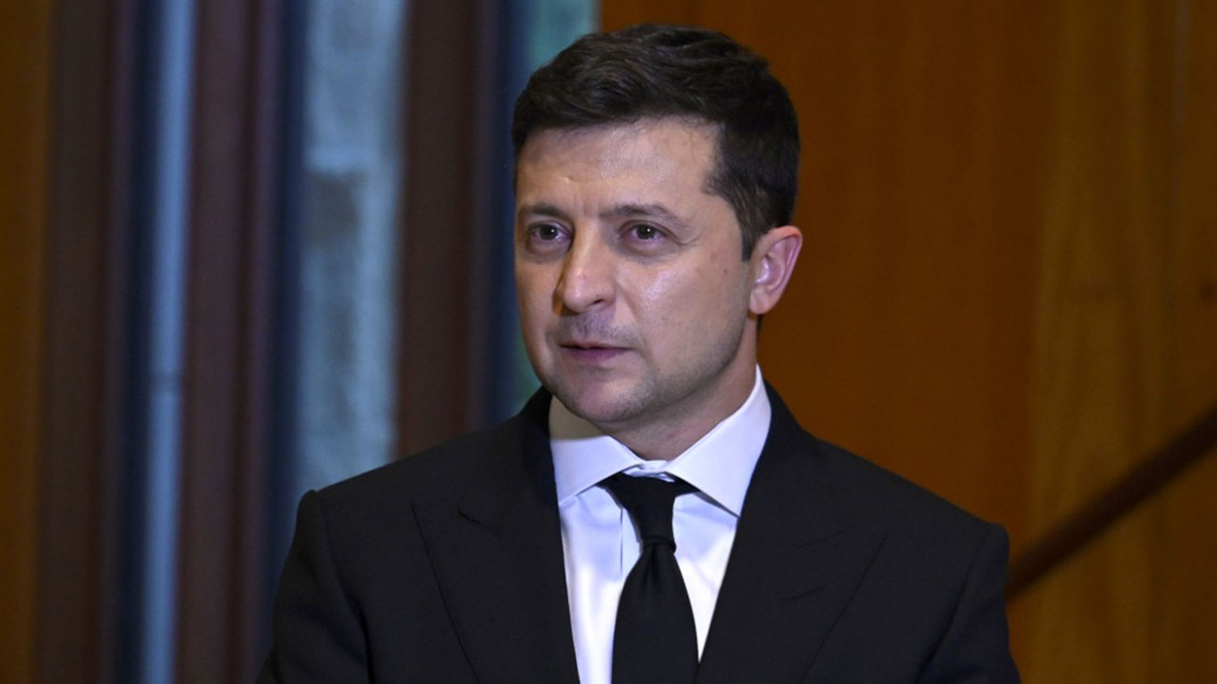 , Ukraine’s Zelenskiy Seeks Biden’s Help Against Russia, The World Live Breaking News Coverage & Updates IN ENGLISH