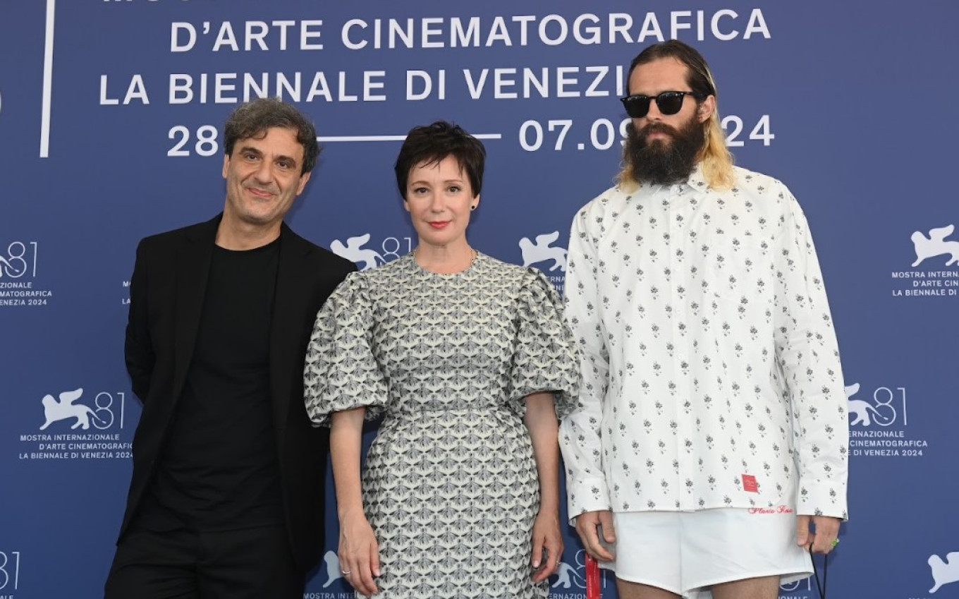 
					Alexandros Avranas, Chulpan Khamatova and Grigory Dobrygin in Venice					 					Giorgio Zucchiatti, La Biennale di Venezia, ASAC				