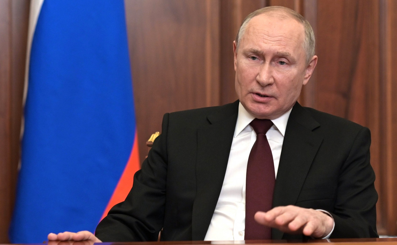 Rewriting History Putin Pitches Russia As Defender Of An Expanding Motherland The Moscow Times