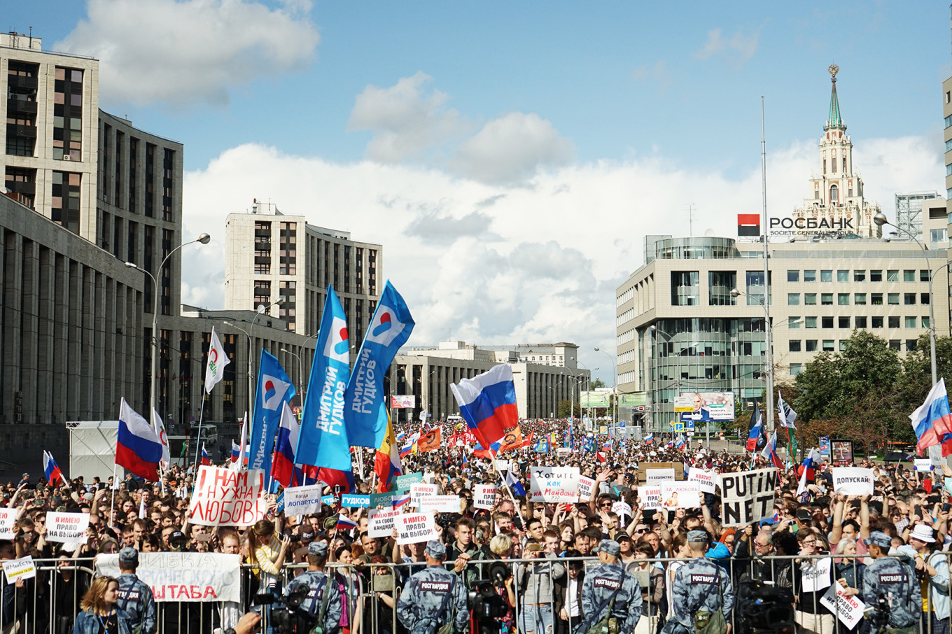 
					"It’s really a protest against Putin,” said political analyst Abbas Gallyamov.					 					Héloïse Bargain / MT				