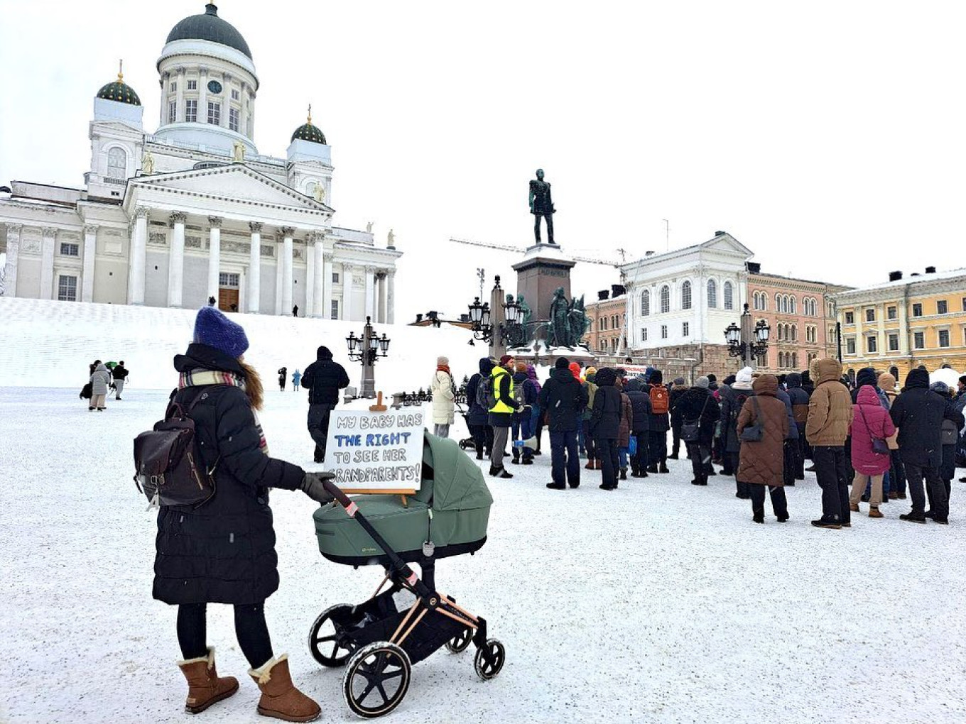 Члены Александровского общества устроили демонстрацию в Хельсинки.  Алексантеринлиитто / Instagram