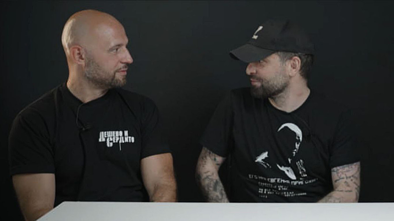 
					KIT and Andrei Mikheyev.					 					Social media				