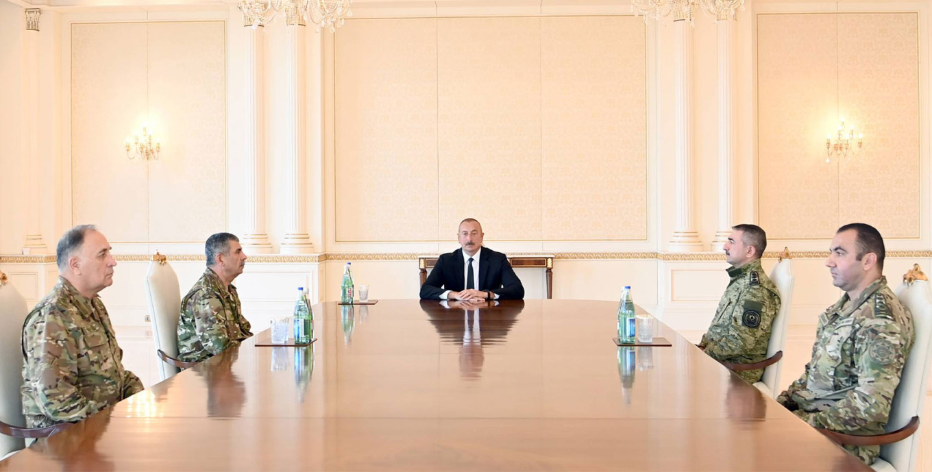 Azerbaijan's President Ilham Aliyev meets with the military leadership in Baku on September 13, 2022 president.az