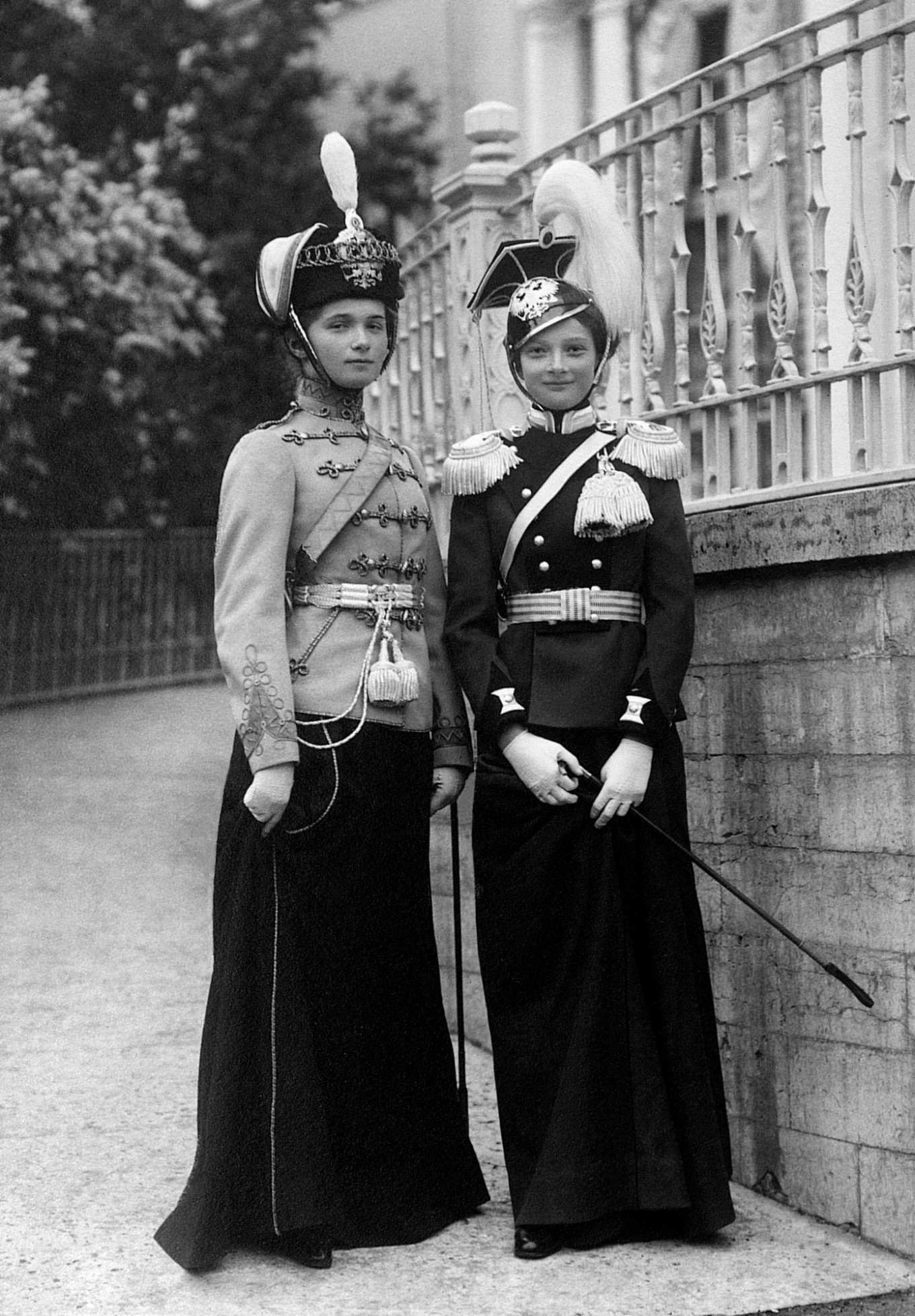 
					Grand Duchess Olga Nikolaevna (left) in the uniform of the Yelisavetgrad Hussars					 					romanovempire.org				