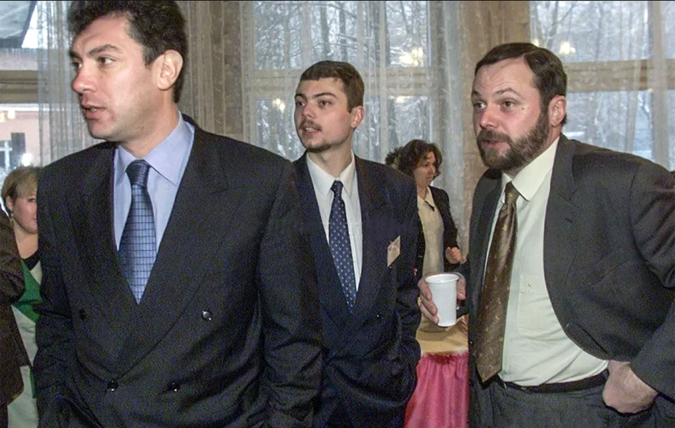 
					Boris Nemtsov, Vladimir Kara-Murza Jr., and Vladimir Kara-Murza Sr.					 					Nemtsov Bridge				