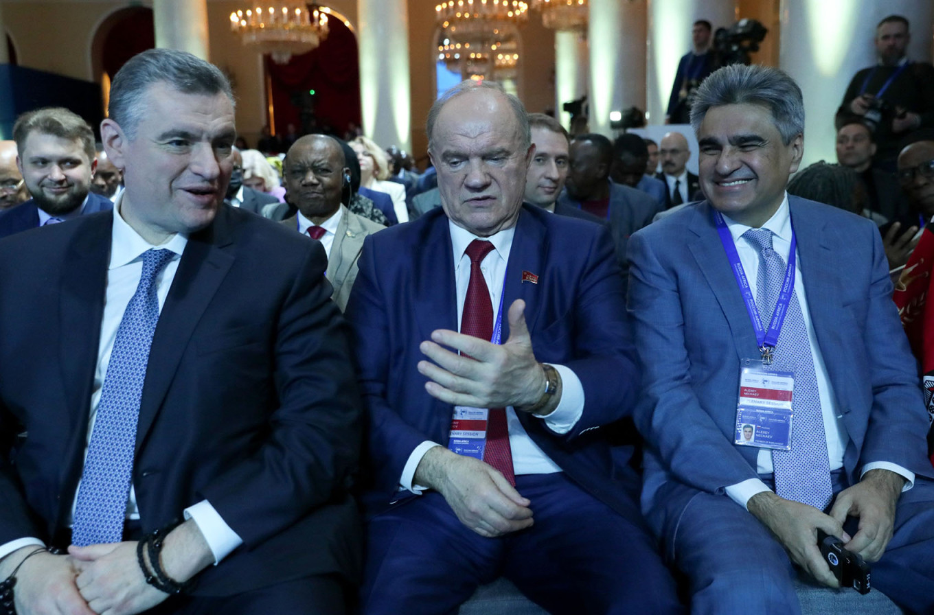 From left: LDPR head Leonid Slutsky, Communist Party leader Gennady Zyuganov and New People chairman Alexei Nechayev. duma.gov.ru