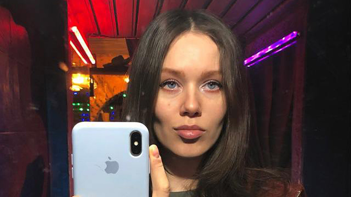 
					Yulia Yemelyanova.					 					Social media				