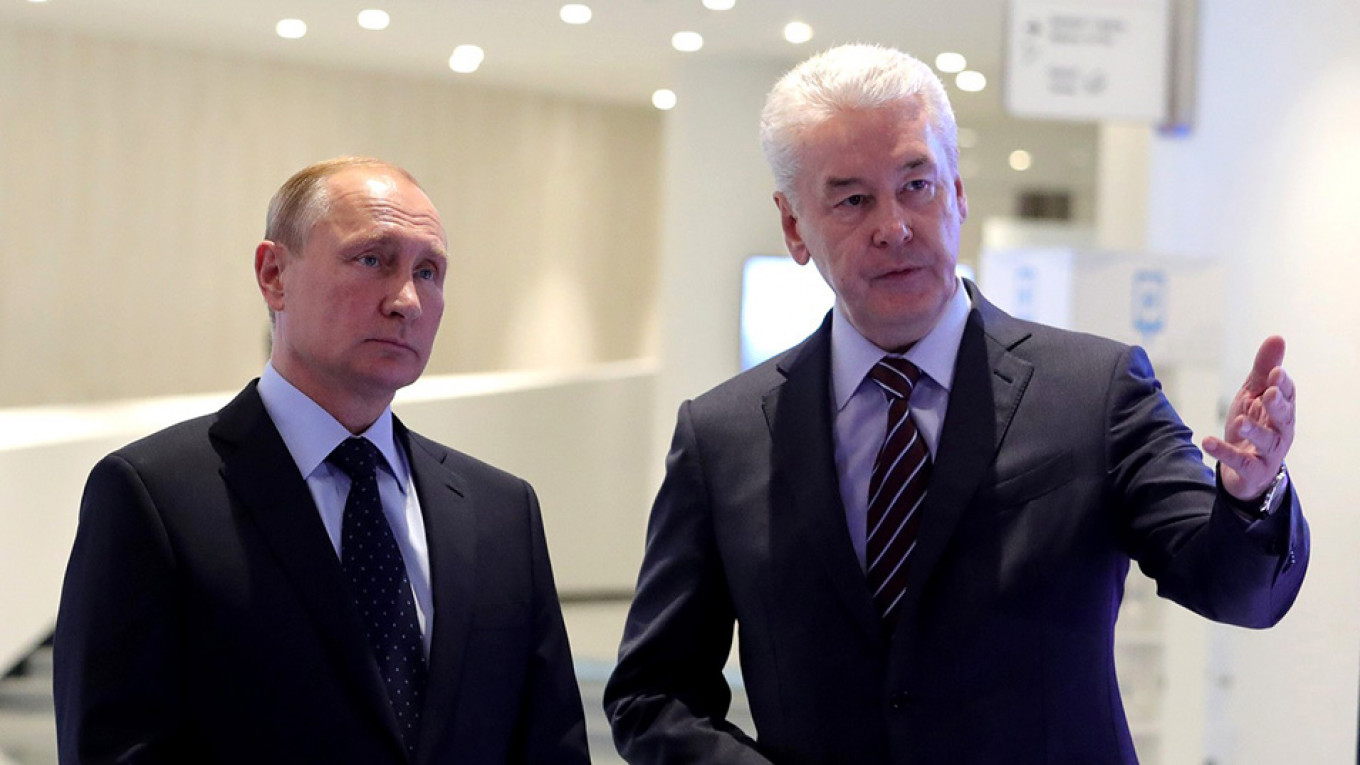 
					Analysts argue Sobyanin's political success has been made possible though his connections with Putin. 					 					Kremlin.ru				