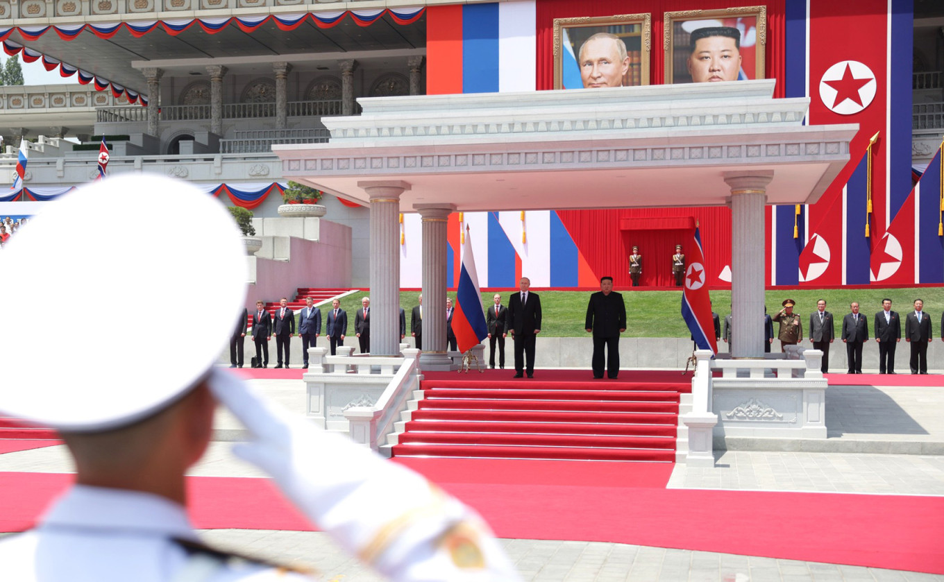 In Photos: North Korea Rolls Out the Red Carpet for Vladimir Putin