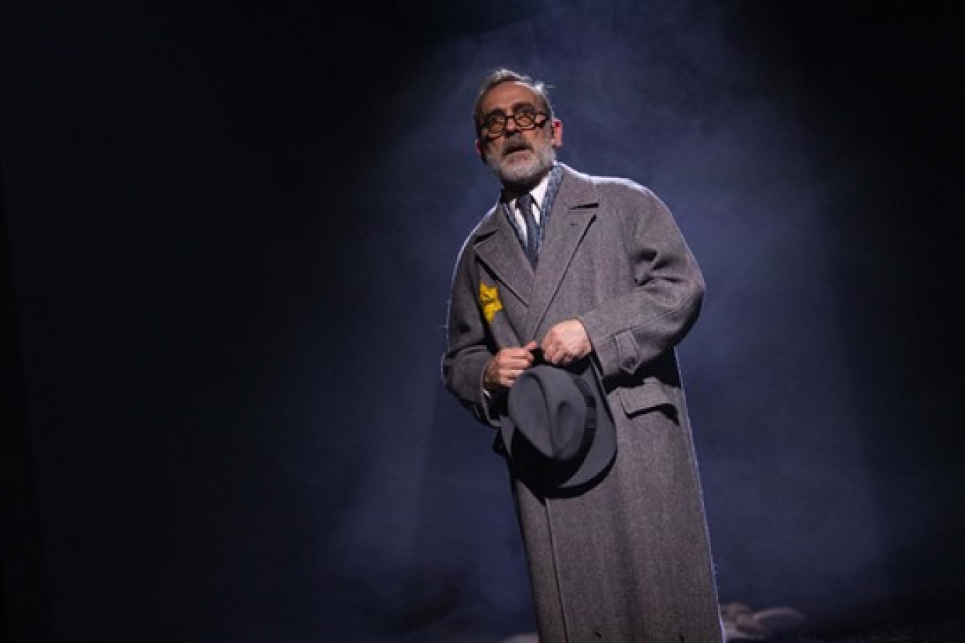 
					Actor Adrian Schiller as Chaim Rogowski					 					The Marlyebone Theatre				