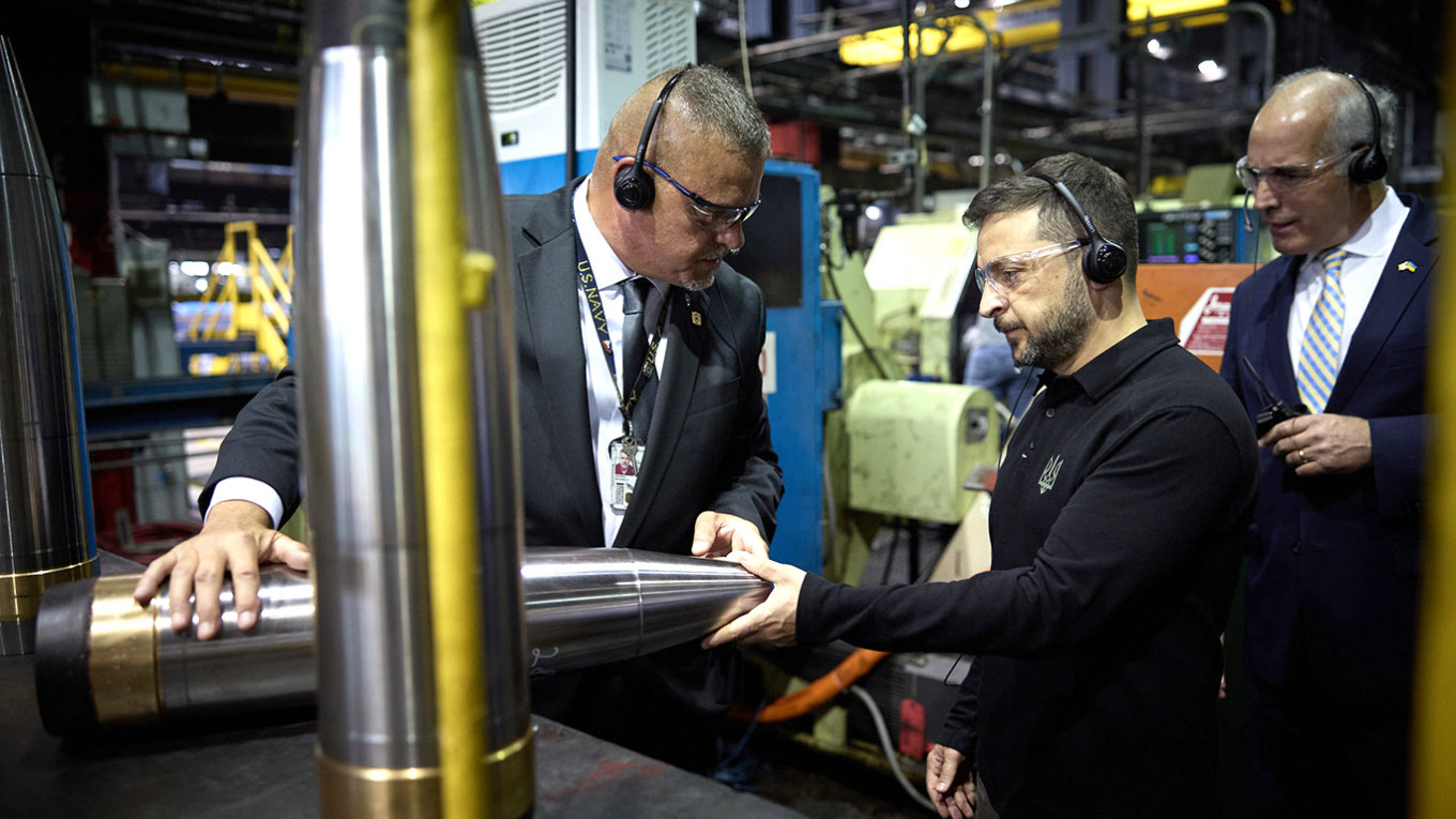 
					President of Ukraine Volodymyr Zelenskyy began his visit to the United States by visiting the Scranton Army Ammunition Plant on Sept. 22, 2024.					 					President Of Ukraine / flickr				