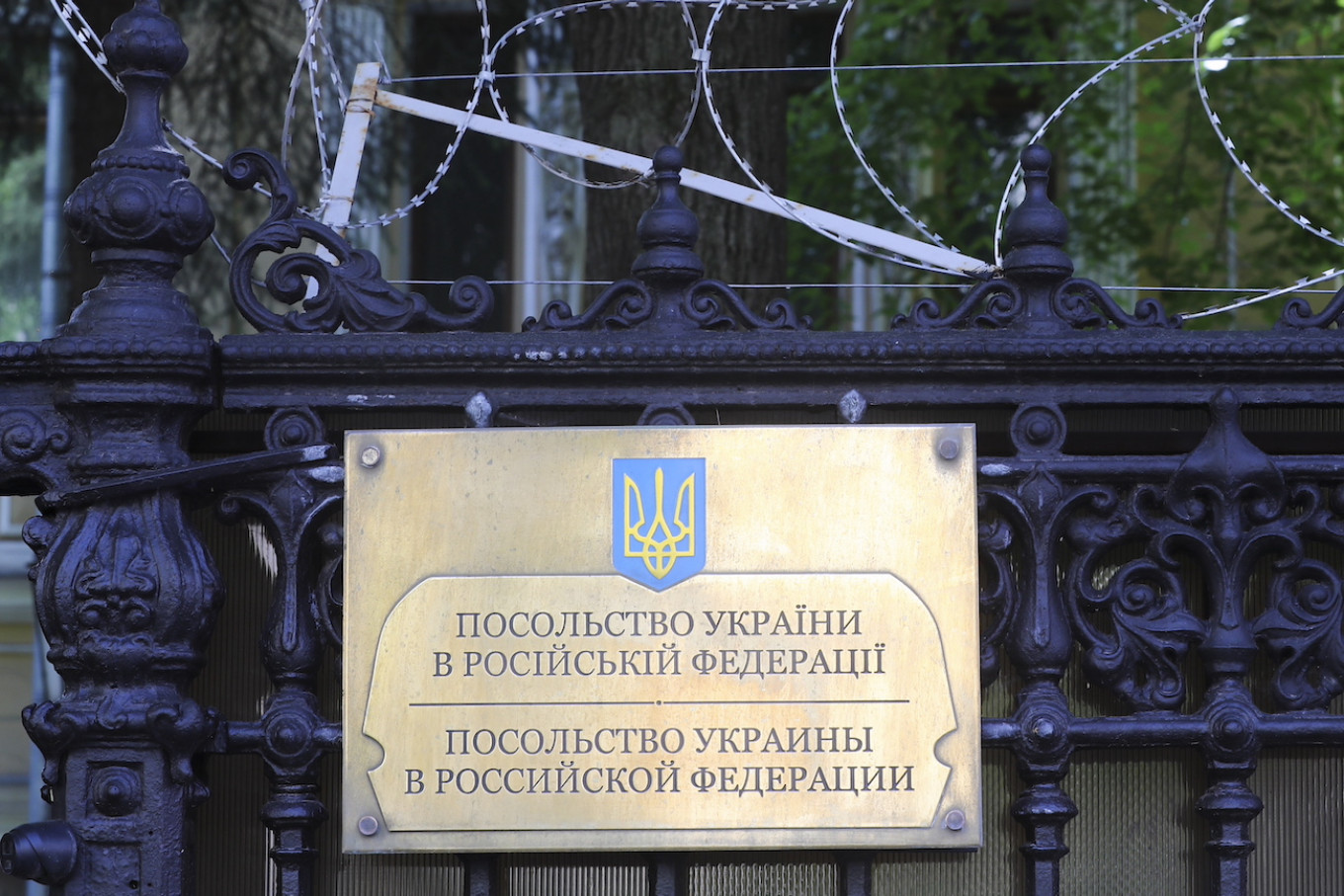 Russia Expels Ukrainian Diplomat In Ongoing Spat - The Moscow Times