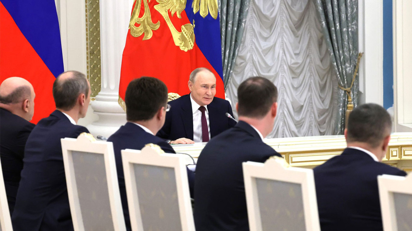 
					Putin's meeting with members of the government.					 					kremlin.ru				