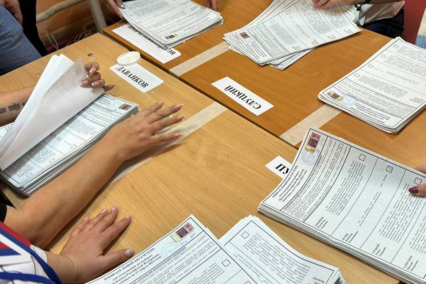 
					Ballots seen being counted in the 2024 election.					 					Video screenshot: Alyona to MT.				