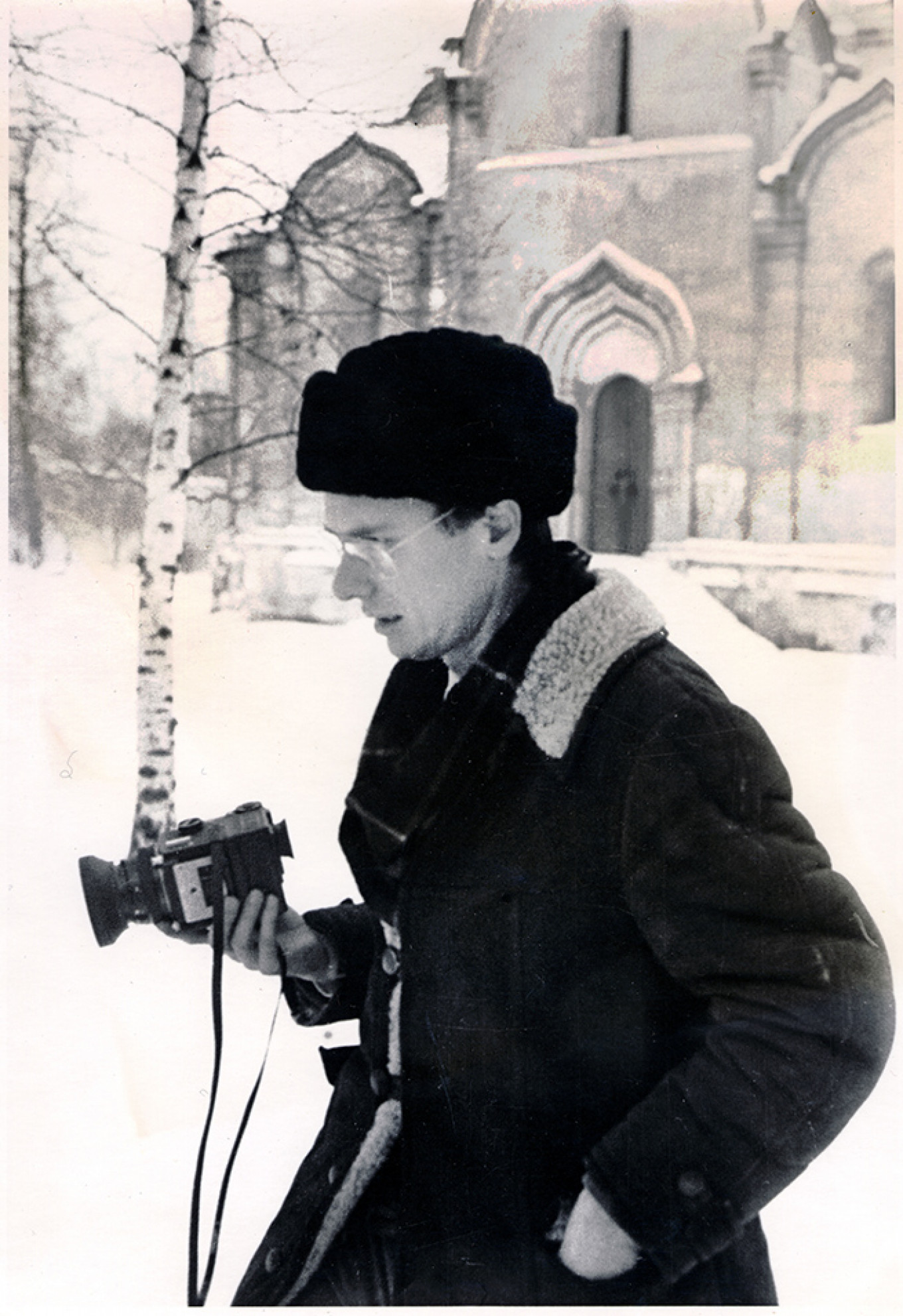 
					WC Brumfield at Savior-Andronikov Monastery, Moscow, Dec. 1979					 					Courtesy of author				