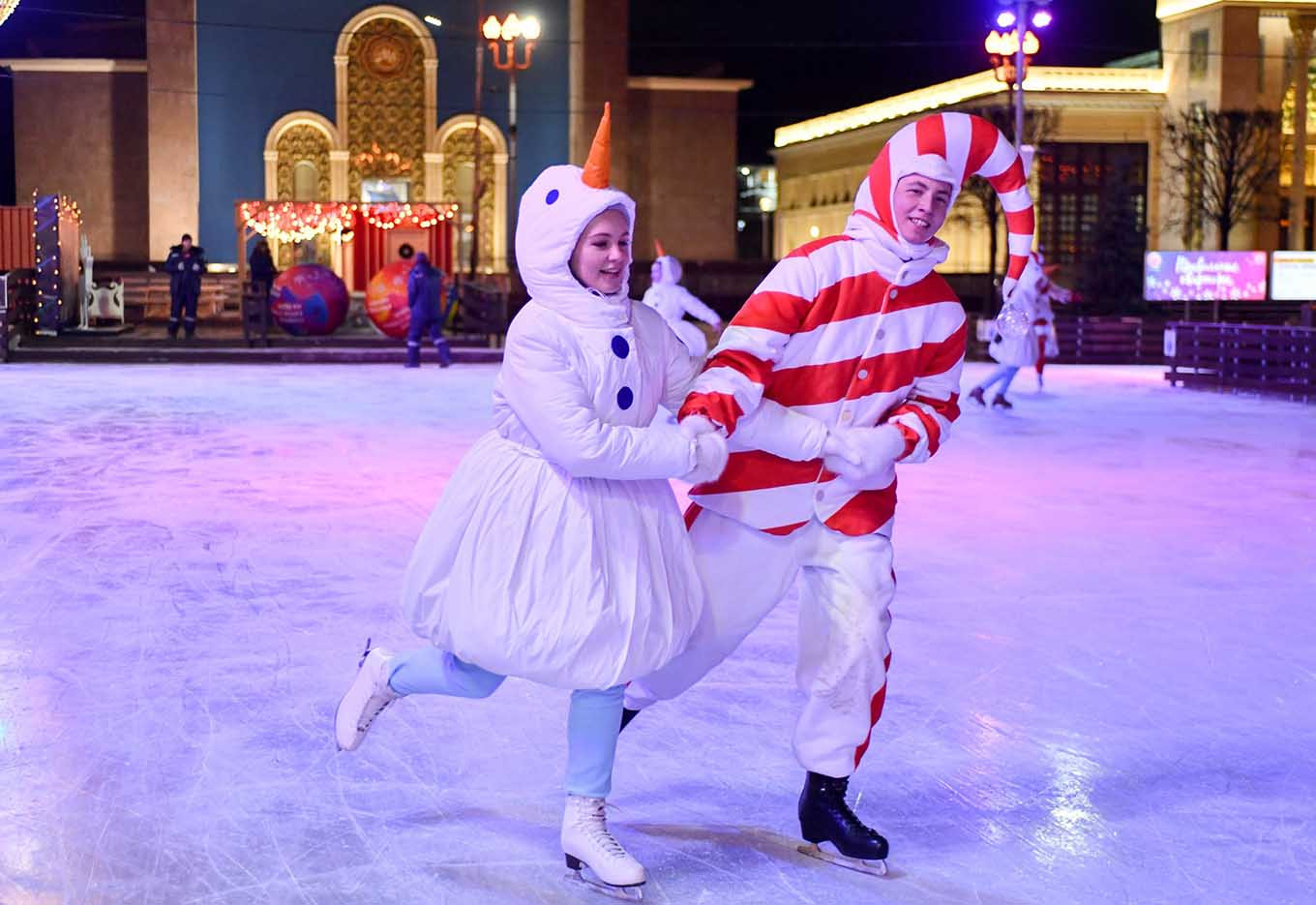 Moscow Unveils A Winter Fairytale At Europe s Largest Ice Rink The 