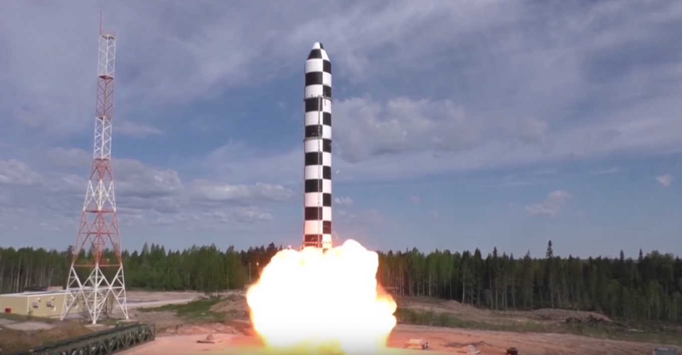 Russia Prepares Largest-Ever ‘Satan-2’ Ballistic Missile Tests - The ...