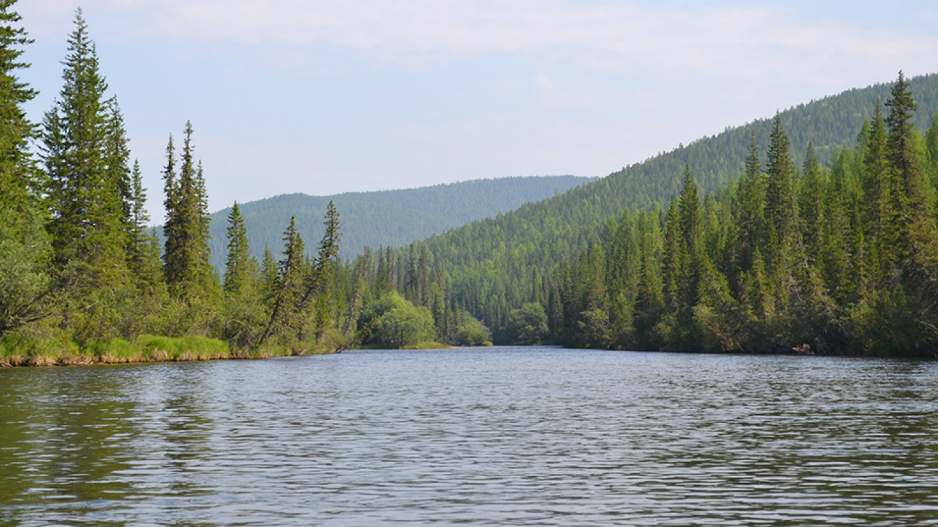 
					The Lena River					 					Wikicommons				