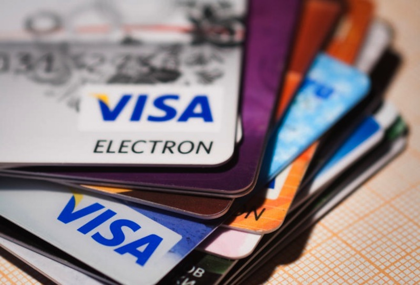 Visa, MasterCard Stop Servicing Bank Cards in Crimea Over ...