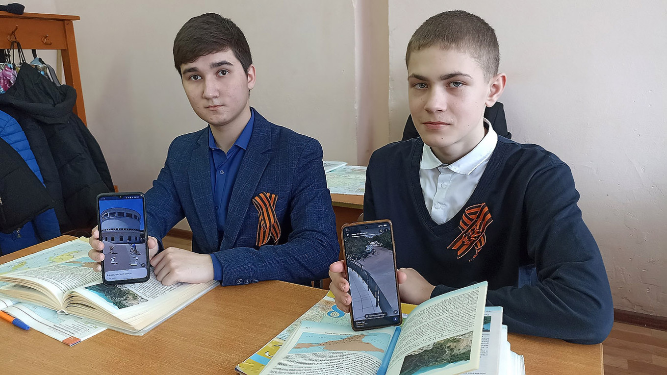 
					Children play a game called Conversations About Crimea in the republic of Chuvashia.					 					VK				