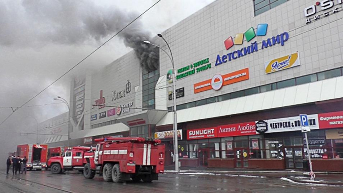 
					The Winter Cherry mall in the city of Kemerovo, March 25					 					Emergency Situations Ministry / TASS				