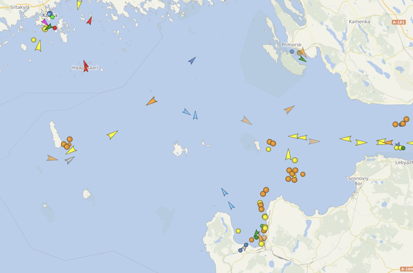 
					Oil tankers (orange circles) have also dropped anchor in Russian territorial waters.					 					Screenshot April 14 from vesselfinder.com				