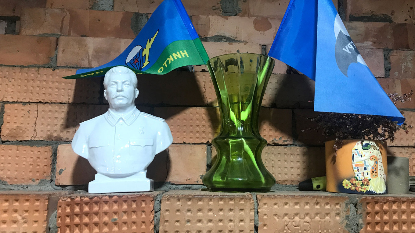 
					Stalin's likeness is a common sight in Ossetian households.					 					Felix Light / MT				